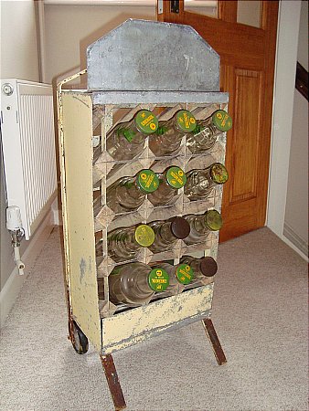 bp energol/prices motor oil bottle rack - click to enlarge