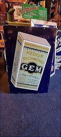 GEM RICHMOND CIGARETTES - click to enlarge