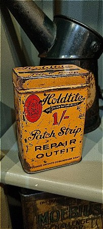 HOLDTITE PATCH REPAIR OUTFIT - click to enlarge