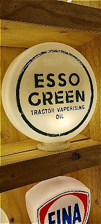 ESSO GREEN EARLY GLOBE - click to enlarge