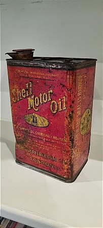 SHELL MOTOR OIL GALLON CAN - click to enlarge