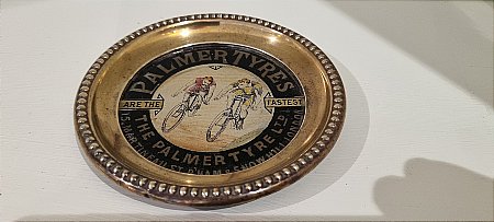 PALMER TYRES ASHTRAY - click to enlarge