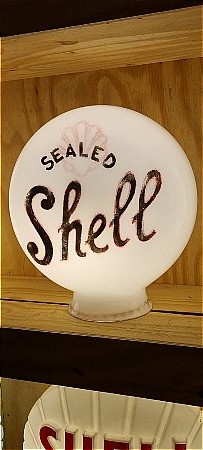 SHELL SEALED PILL GLOBE - click to enlarge