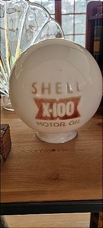 SHELL 100 OIL GLOBE - click to enlarge